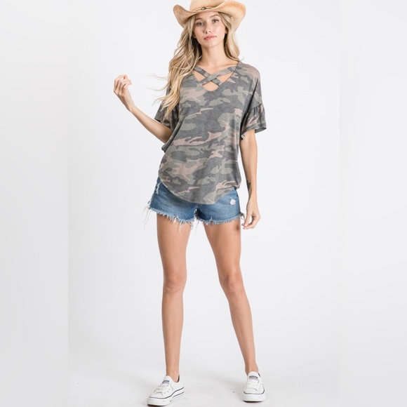 NWT 7th Ray Camo Crisscross Front Top, Green Multi - Picture 4 of 5